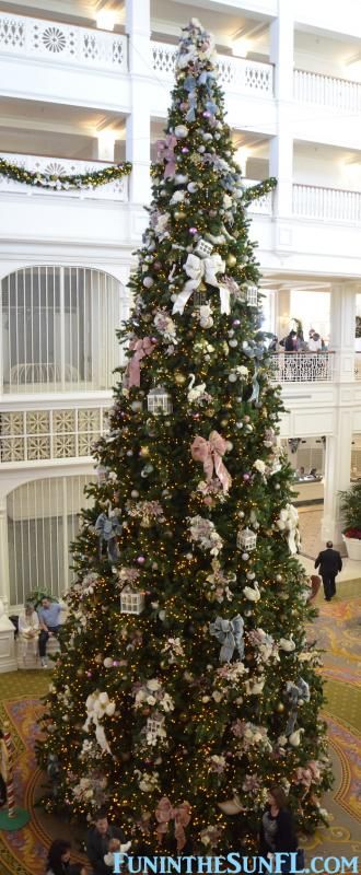  photo GrandFloridianMainChristmasTree.jpeg