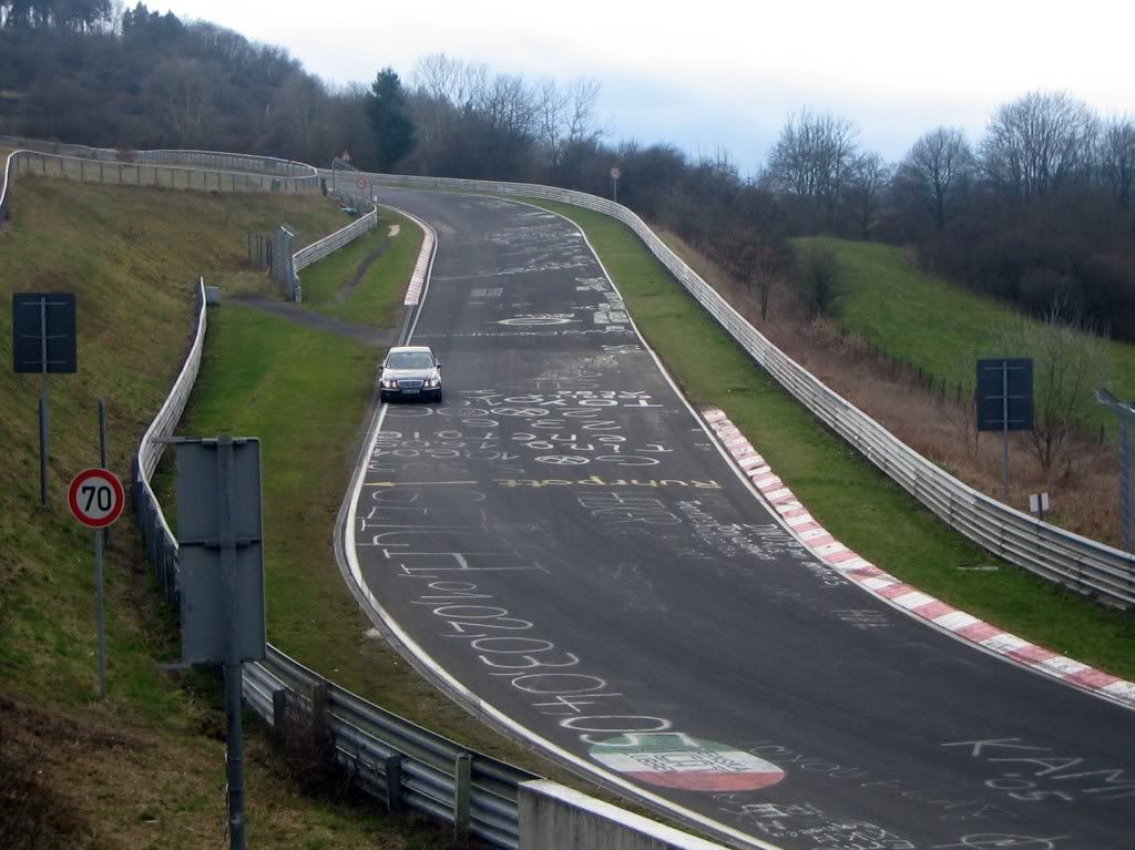 [Image: 06eurotrip108small.jpg]