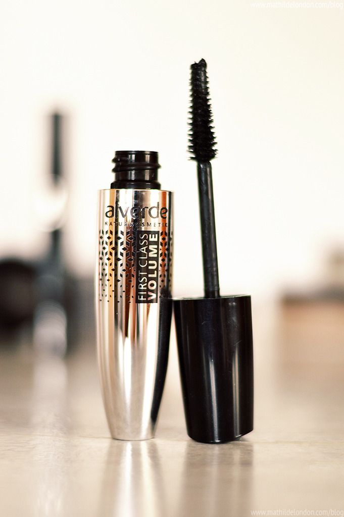 mascara first class volume avec brosse photo