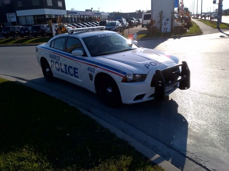 barrie police car