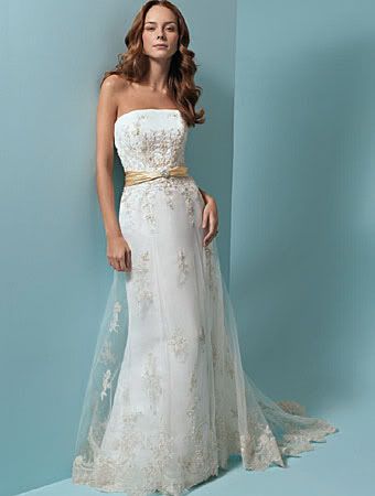 Elegant Evening Wedding Dress by Hamilton