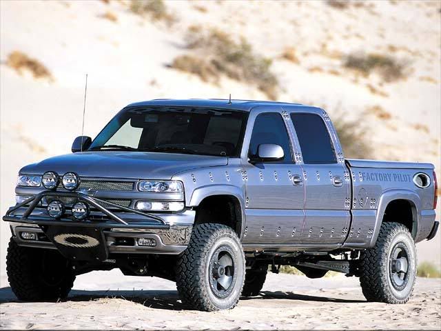 0210or_01s2003_Chevrolet_Silverado_.jpg