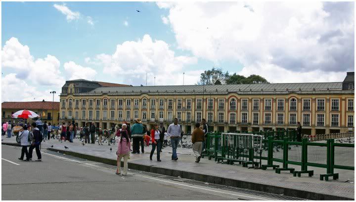 18_AlcaldiaMayordeBogotaonPlazadeBolivar.jpg