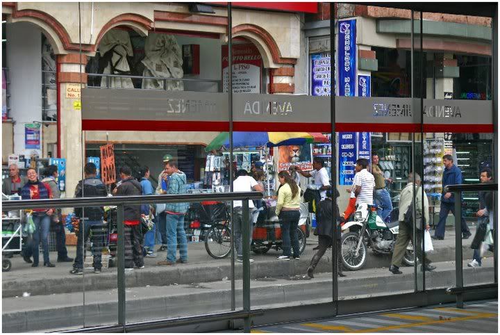 3_AvenidaJimenezTransMilenioStation.jpg