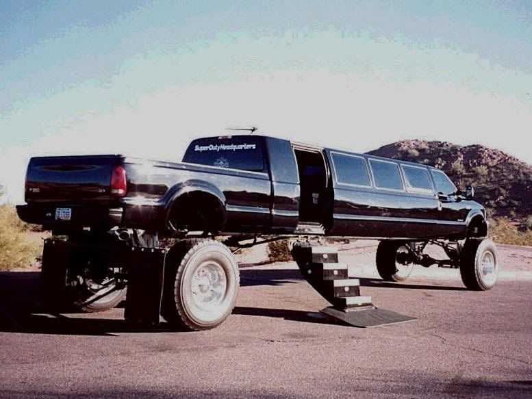 wei-rich_rednecklimo.jpg