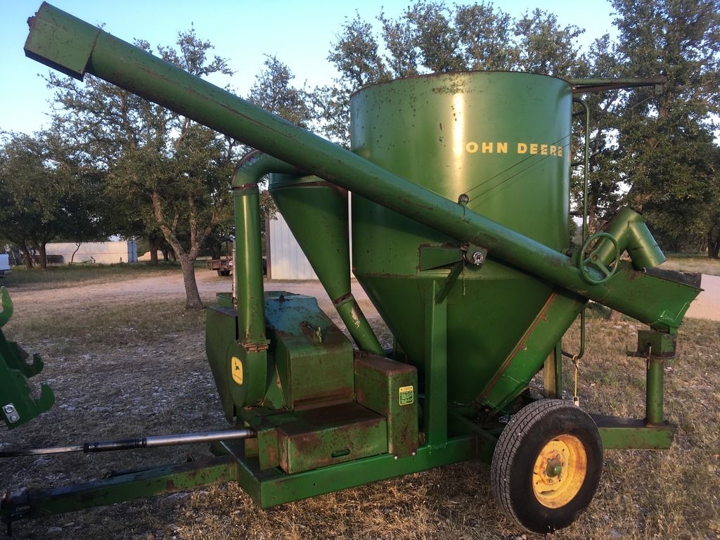 Fs John Deer 400 Great For Filling Feeders Texags