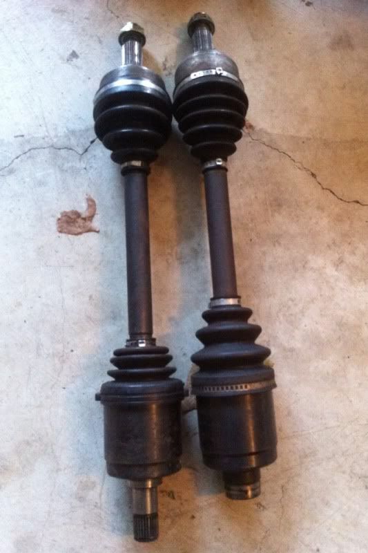 Upper coolant housing w/welded male AN bung, swap axles Page 2