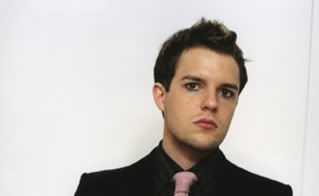 Brandon_Flowers_love_tha_eyeliner--.jpg