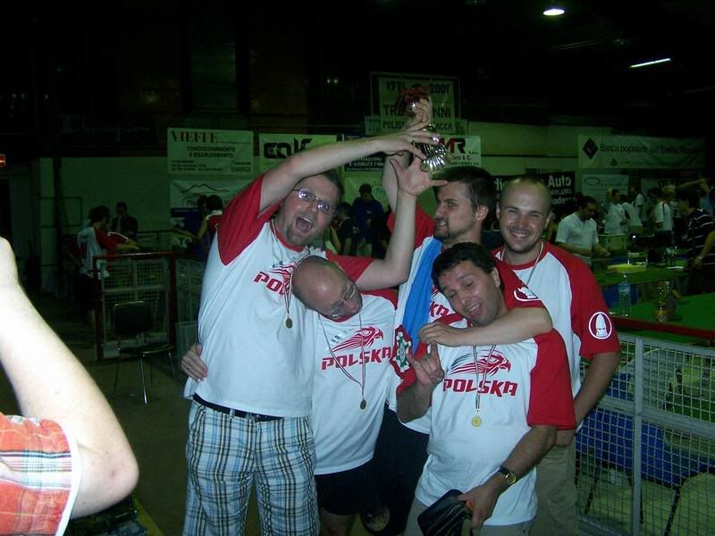 http://i36.photobucket.com/albums/e42/Morkai_74/Foto14.jpg