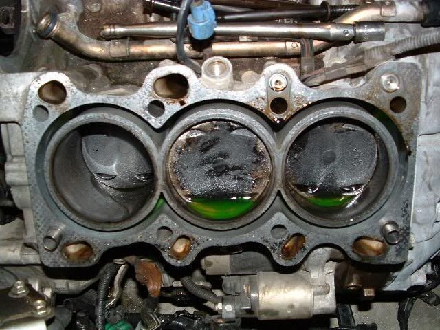 “2000 Honda civic blown head gasket”的图片搜索结果