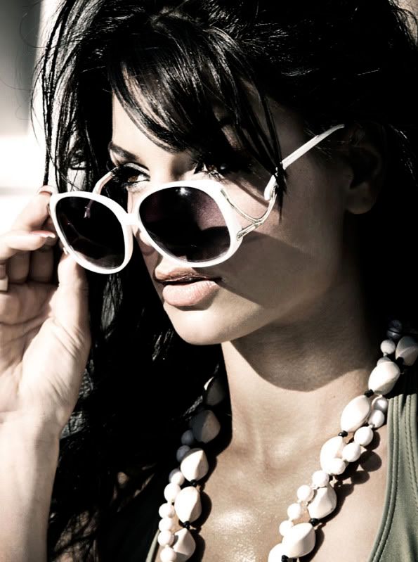 IMAGE: http://i36.photobucket.com/albums/e42/domgravine/IMG_7432_2_2.jpg