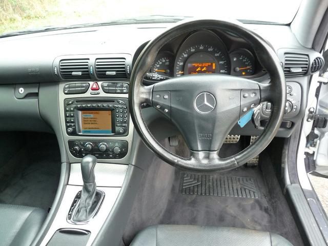 mercedes-benz-c-class-coupe-c220-cdi-3dr-auto-127431854-640x480.jpg