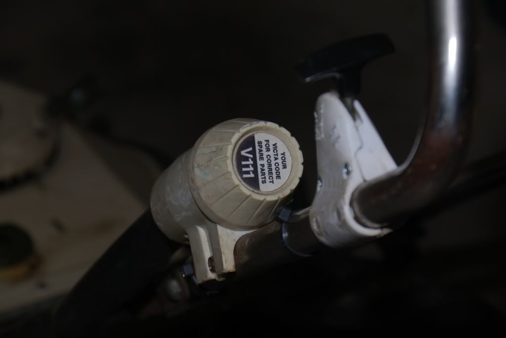 [Linked Image from i36.photobucket.com]