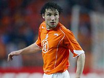 2605_van_bommel_tcm7-48013.jpg
