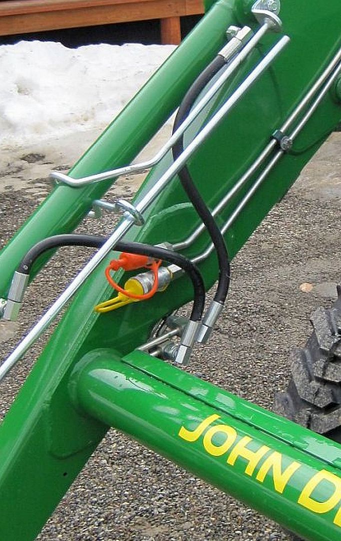 Grapple%20Hook%20Up%20closeup.jpg